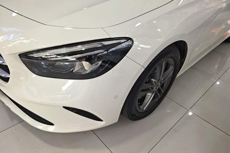 Used Mercedes-Benz B-Class 2020 B 200 Sport Edition Left Front Headlight