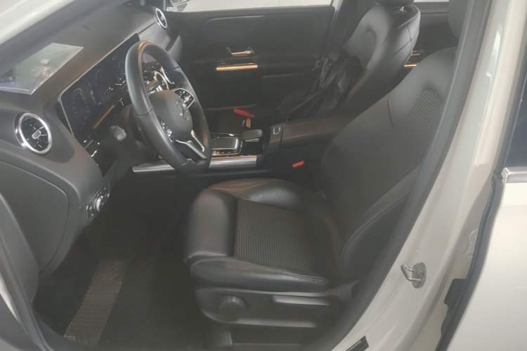 Used Mercedes-Benz B-Class 2020 B 200 Sport Edition Left Front Seat
