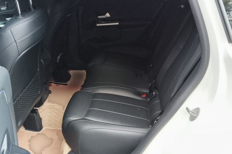 Used Mercedes-Benz B-Class 2020 B 200 Fashion Model Left Rear Seat