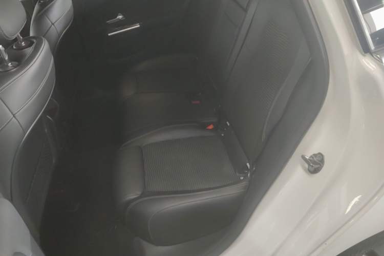 Used Mercedes-Benz B-Class 2020 B 200 Sport Edition Left Rear Seat