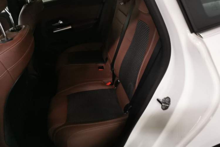 Used Mercedes-Benz B-Class 2020 B 180 Left Rear Seat