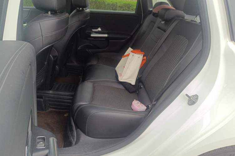 Used Mercedes-Benz B-Class 2020 B 180 Left Rear Seat