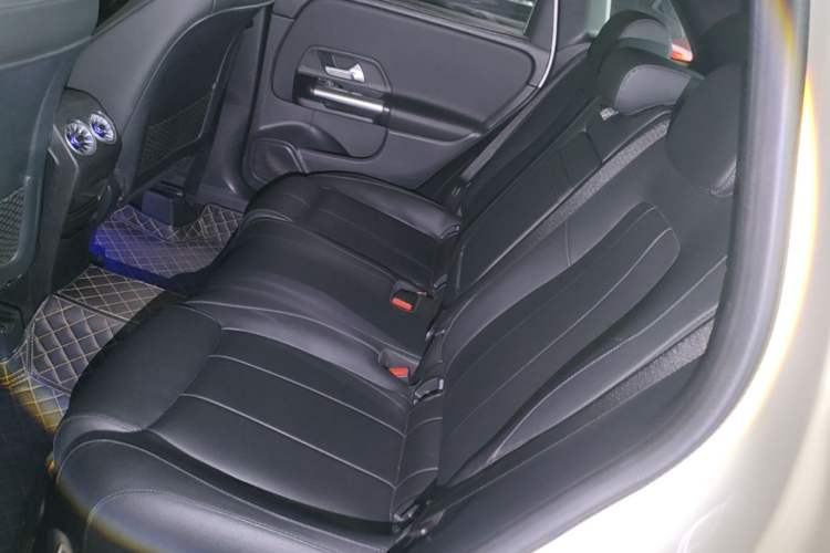 Used Mercedes-Benz B-Class 2020 B 200 Fashion Model Left Rear Seat