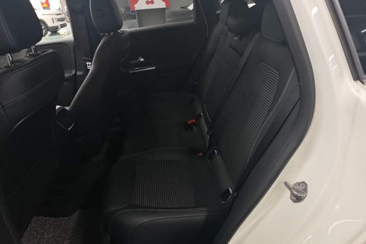 Used Mercedes-Benz B-Class 2020 B 180 Left Rear Seat