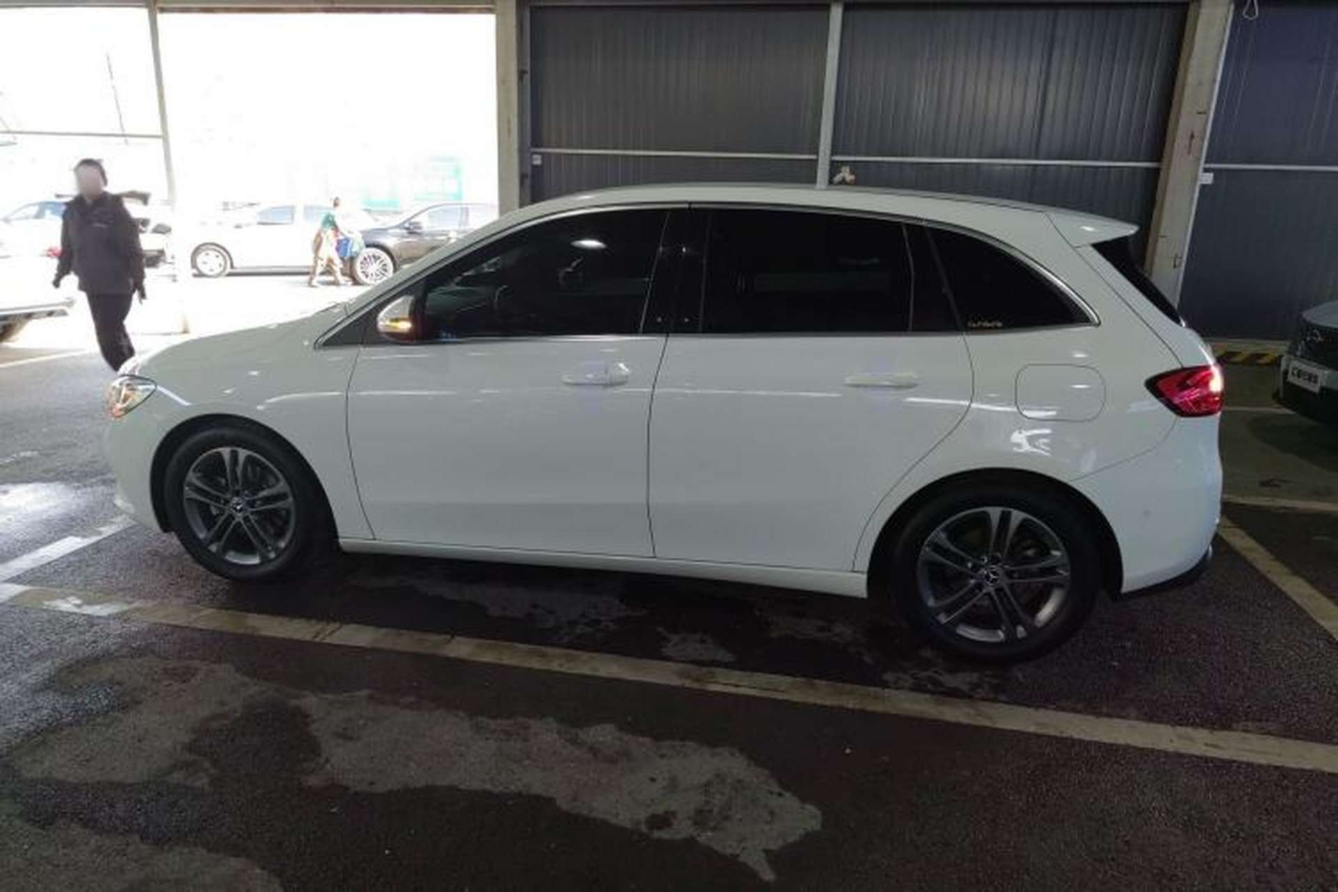 Used Mercedes-Benz B-Class 2020 B 180 Left Side