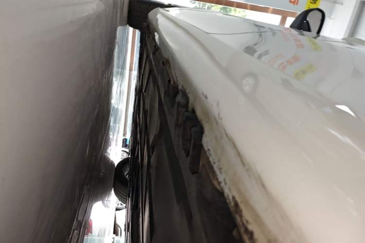 Used Mercedes-Benz B-Class 2020 B 200 Fashion Model Left Side Sill