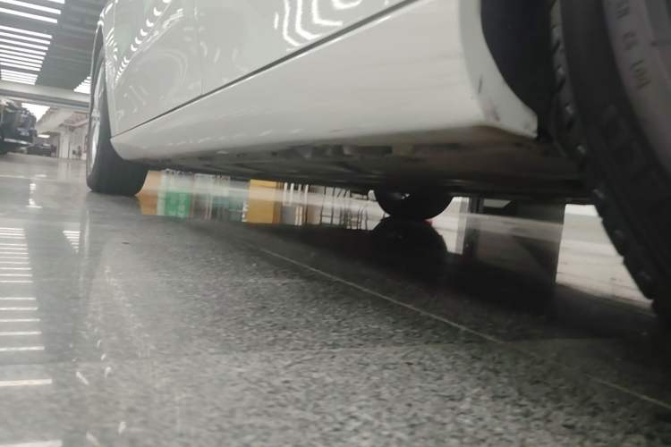 Used Mercedes-Benz B-Class 2020 B 200 Fashion Model Left Side Sill