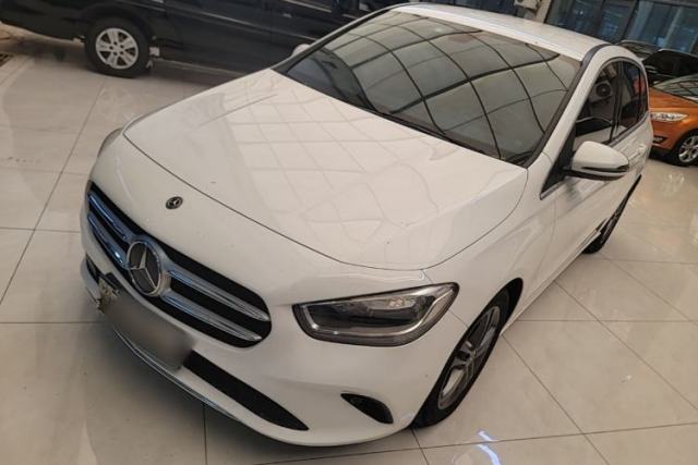 Mercedes-Benz B-Class 2020 B 180 usado