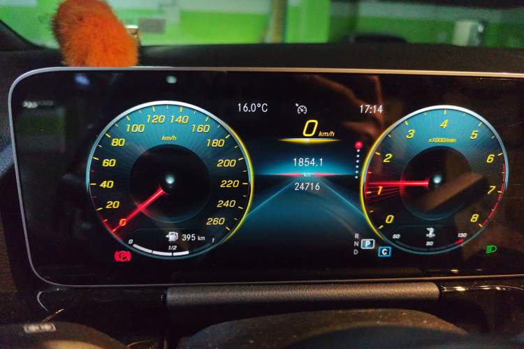 Used Mercedes-Benz B-Class 2020 B 200 Fashion Model Odometer Close Up