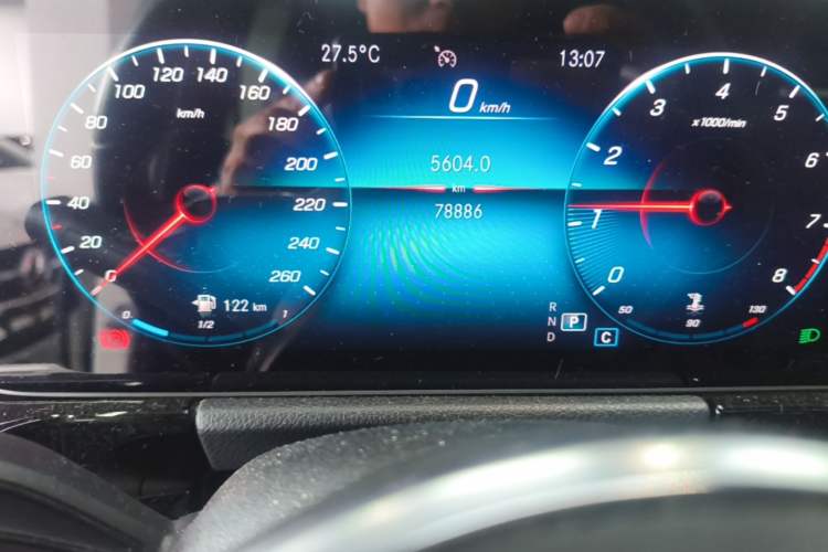 Used Mercedes-Benz B-Class 2020 B 200 Sport Edition Odometer Close Up