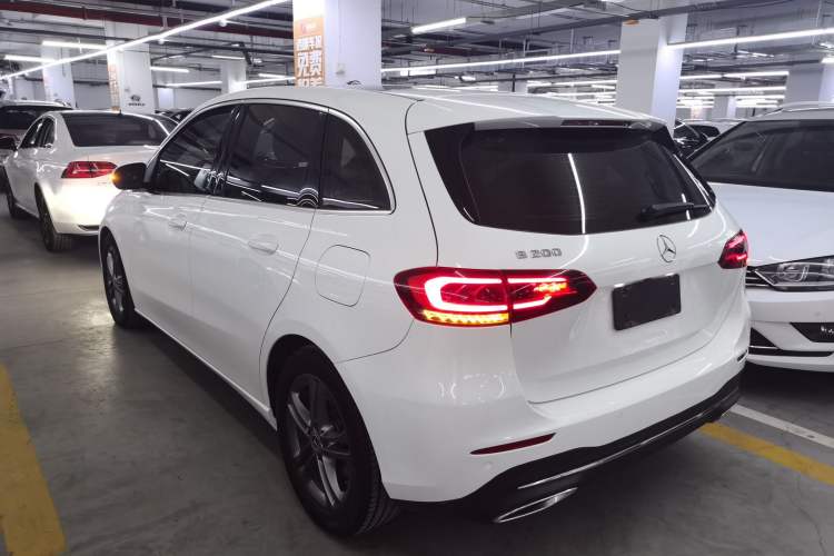 Used Mercedes-Benz B-Class 2020 B 200 Sport Edition Rear Left 45 Deg