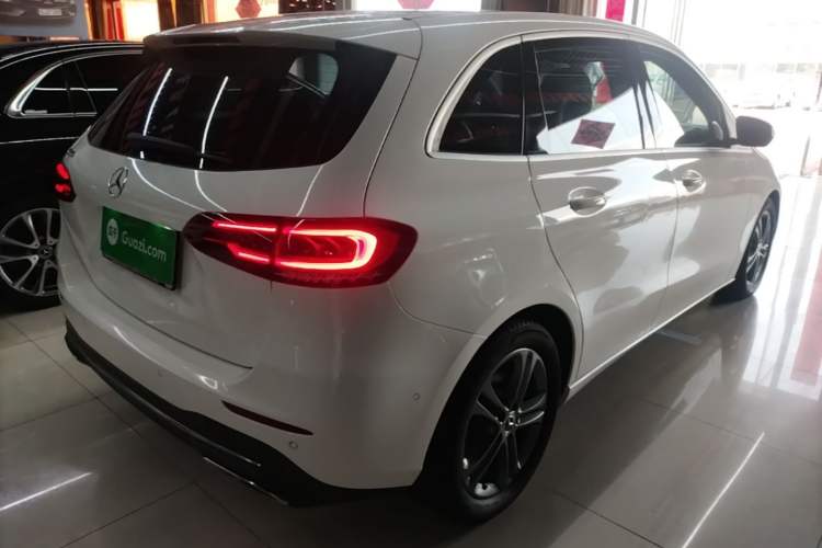 Used Mercedes-Benz B-Class 2020 B 200 Sport Edition Rear Right 45 Deg