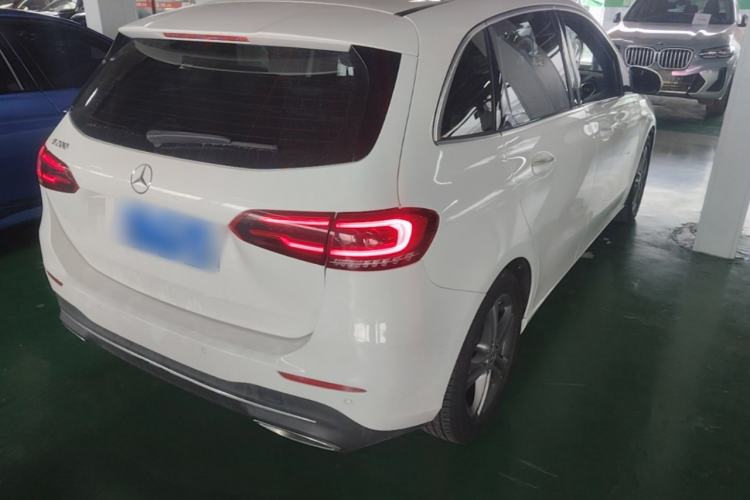 Used Mercedes-Benz B-Class 2020 B 200 Sport Edition Rear Right 45 Deg