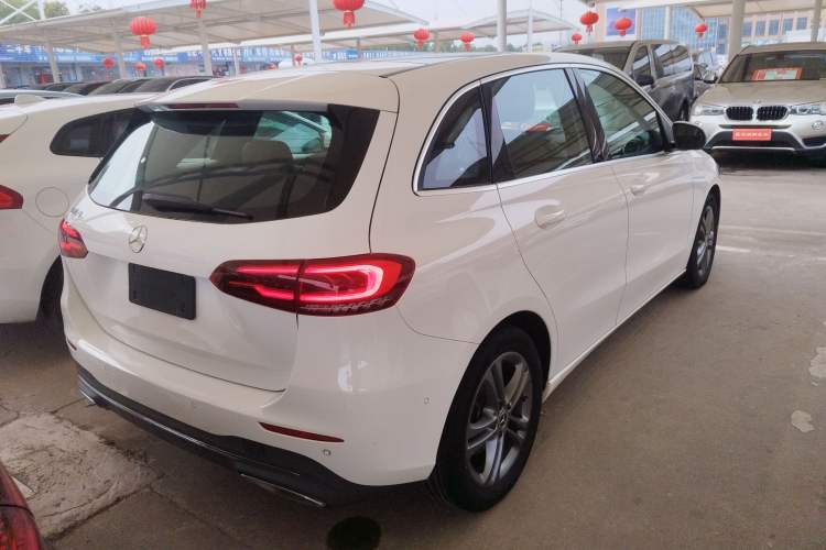 Used Mercedes-Benz B-Class 2020 B 200 Sport Edition Rear Right 45 Deg