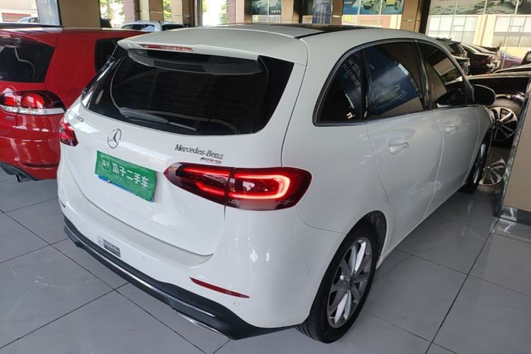 Used Mercedes-Benz B-Class 2020 B 200 Fashion Model Rear Right 45 Deg
