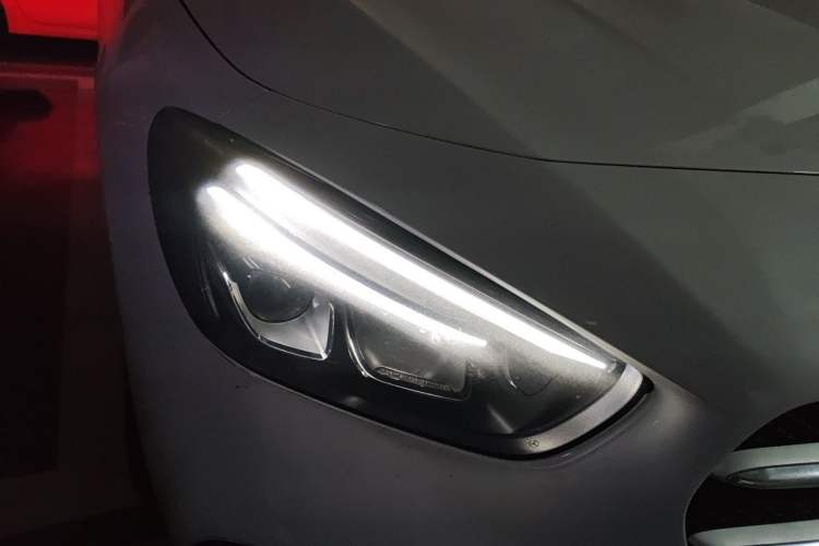 Used Mercedes-Benz B-Class 2020 B 200 Sport Edition Right Front Headlight
