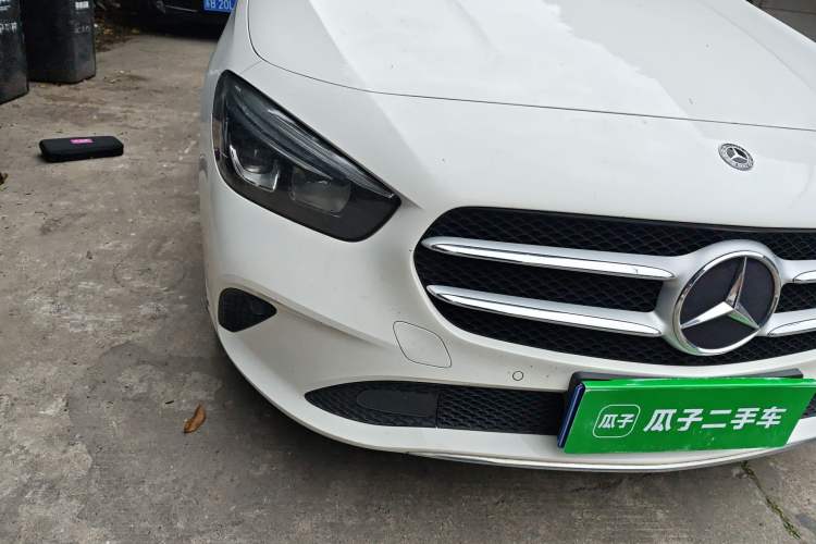 Used Mercedes-Benz B-Class 2020 B 200 Sport Edition Right Front Headlight