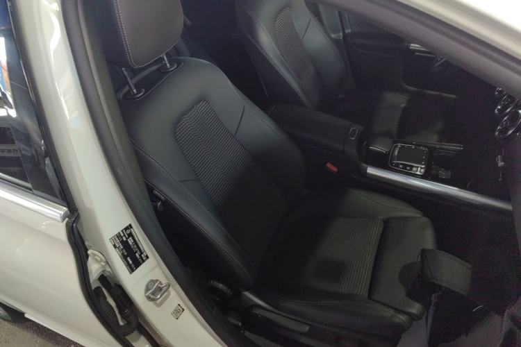 Used Mercedes-Benz B-Class 2020 B 180 Right Front Seat