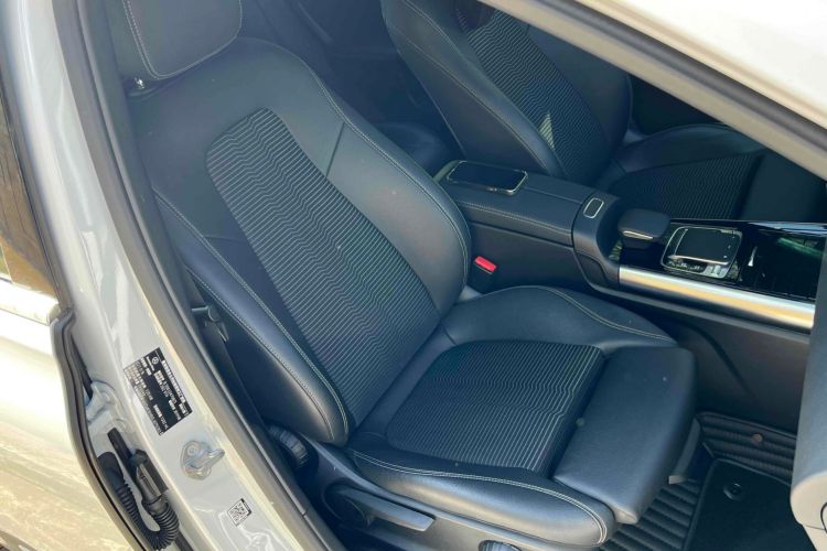 Used Mercedes-Benz B-Class 2020 B 200 Sport Edition Right Front Seat