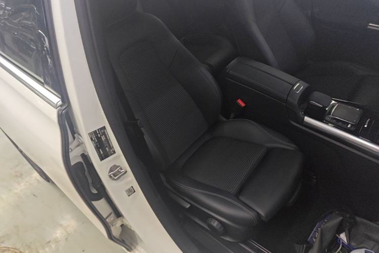 Used Mercedes-Benz B-Class 2020 B 180 Right Front Seat