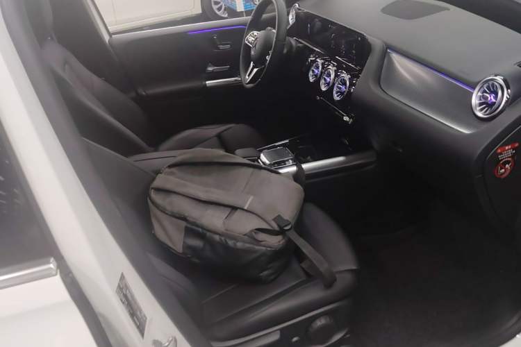 Used Mercedes-Benz B-Class 2020 B 200 Fashion Model Right Front Seat