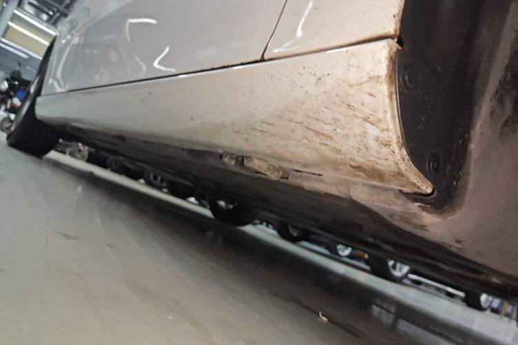Used Mercedes-Benz B-Class 2020 B 180 Right Side Sill