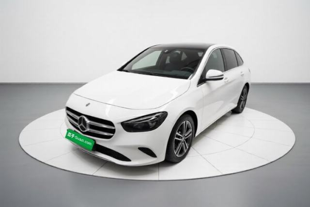 Ojetý Mercedes-Benz B-Class 2020 B 200 Sport Edition