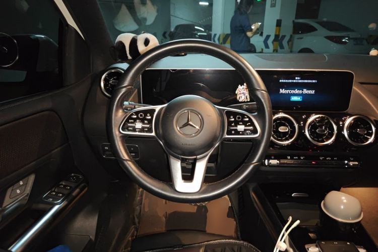 Used Mercedes-Benz B-Class 2020 B 200 Sport Edition Steering Wheel