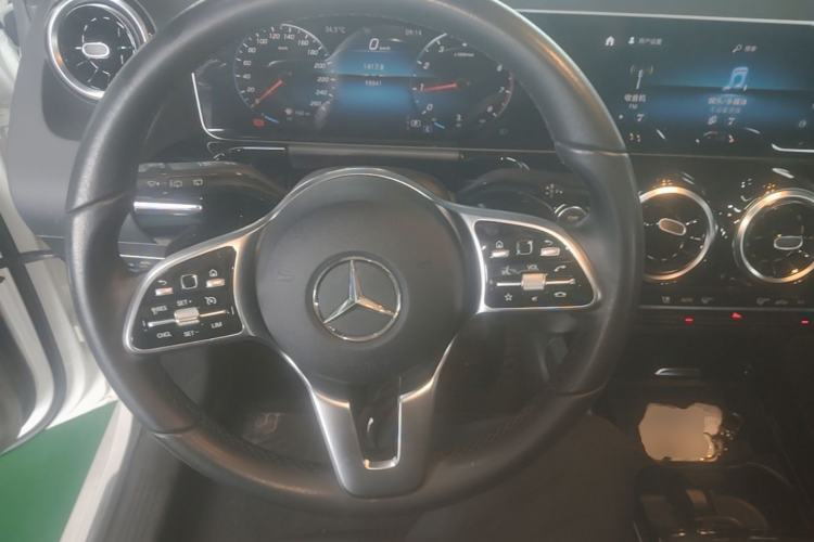 Used Mercedes-Benz B-Class 2020 B 200 Sport Edition Steering Wheel