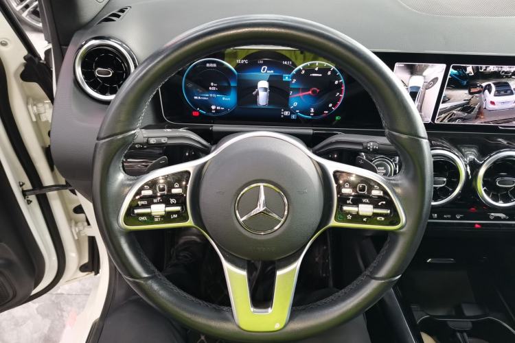 Used Mercedes-Benz B-Class 2020 B 200 Sport Edition Steering Wheel