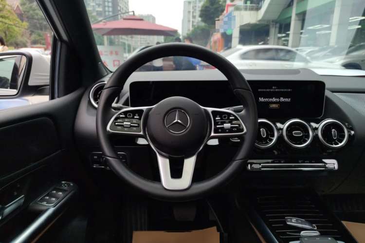 Used Mercedes-Benz B-Class 2020 B 200 Sport Edition Steering Wheel