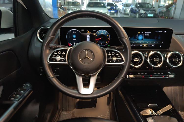 Used Mercedes-Benz B-Class 2020 B 200 Sport Edition Steering Wheel
