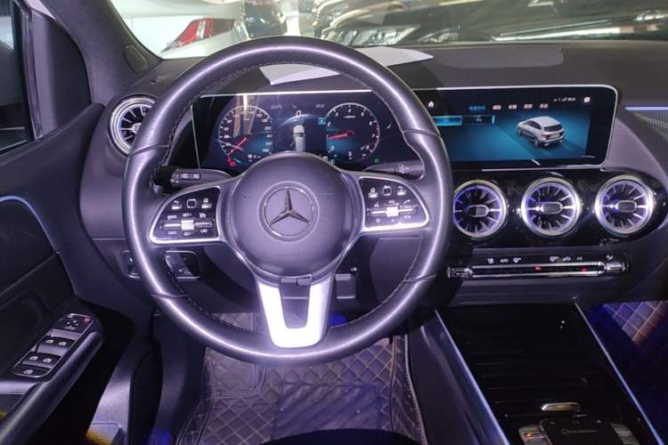 Used Mercedes-Benz B-Class 2020 B 200 Fashion Model Steering Wheel