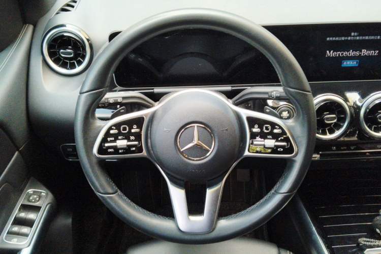Used Mercedes-Benz B-Class 2020 B 200 Sport Edition Steering Wheel