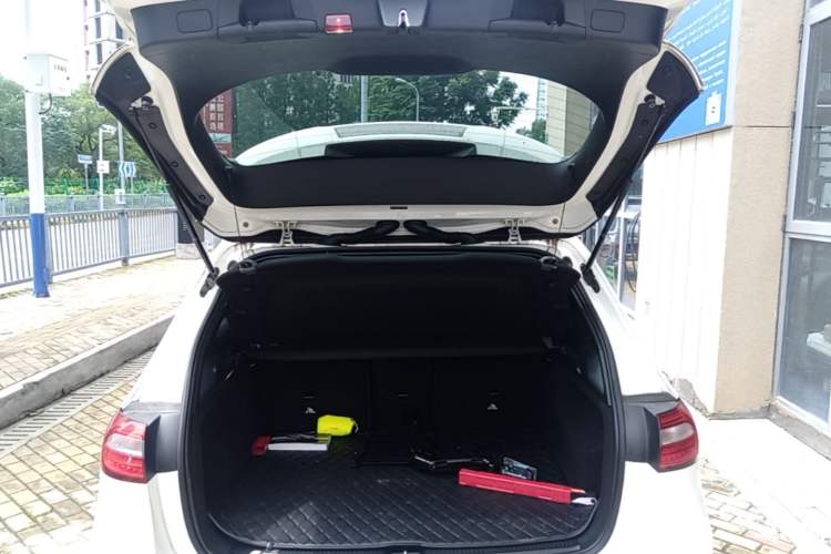 Used Mercedes-Benz B-Class 2020 B 180 Trunk