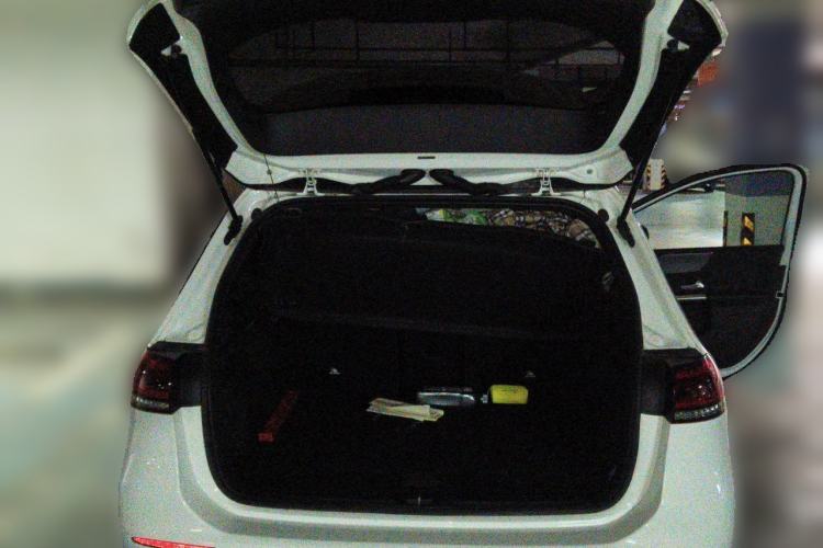 Used Mercedes-Benz B-Class 2020 B 200 Sport Edition Trunk