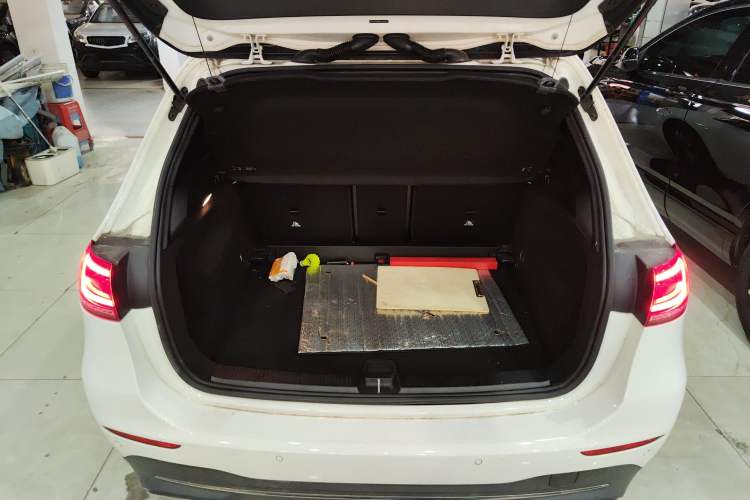 Used Mercedes-Benz B-Class 2020 B 200 Sport Edition Trunk
