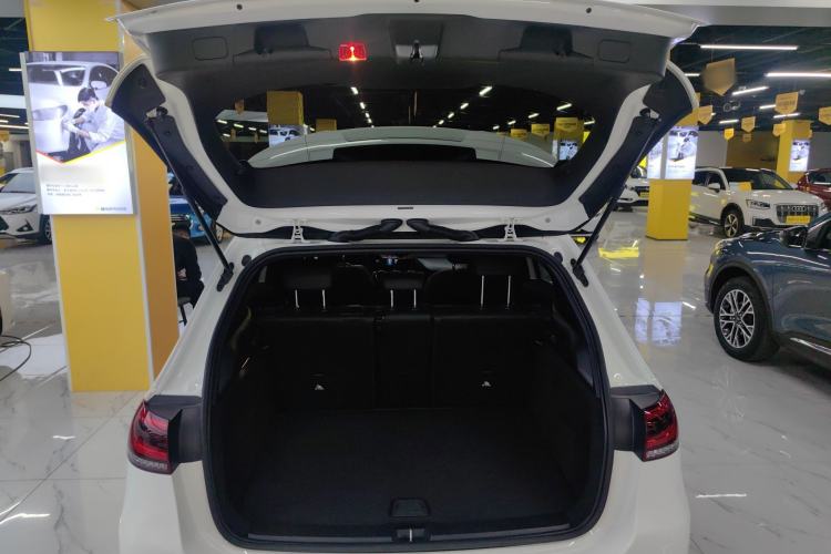 Used Mercedes-Benz B-Class 2020 B 200 Fashion Model Trunk