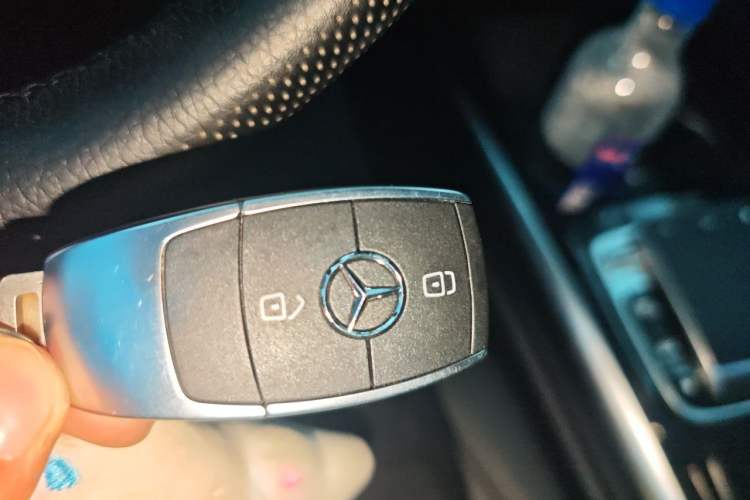 Used Mercedes-Benz B-Class 2020 B 200 Sport Edition Vehicle Key