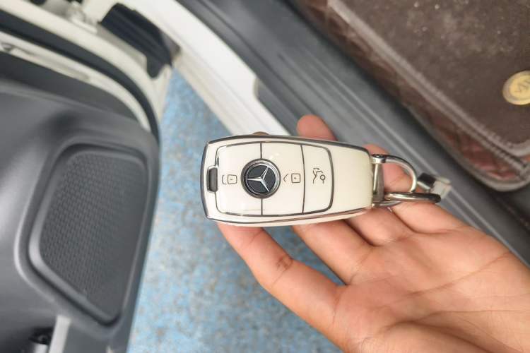 Used Mercedes-Benz B-Class 2020 B 200 Sport Edition Vehicle Key