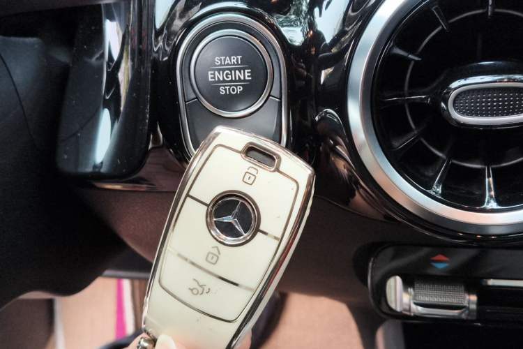 Used Mercedes-Benz B-Class 2020 B 200 Fashion Model Vehicle Key