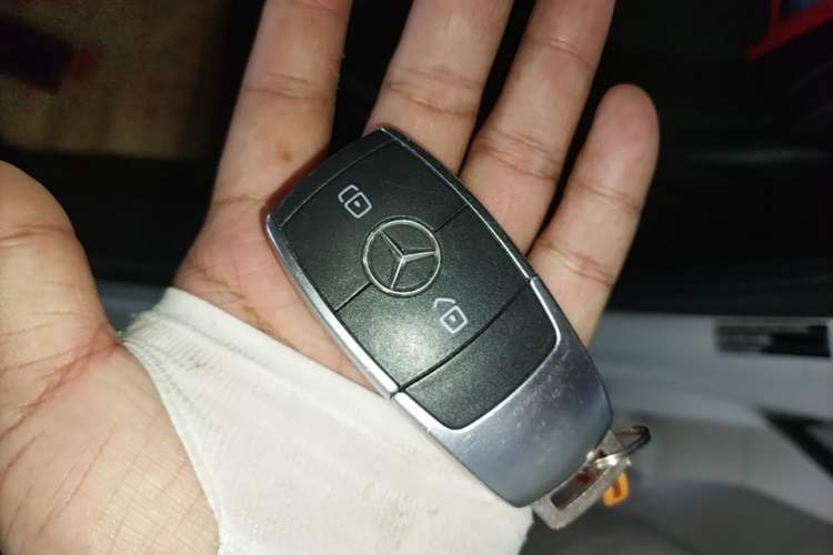 Used Mercedes-Benz B-Class 2020 B 200 Sport Edition Vehicle Key