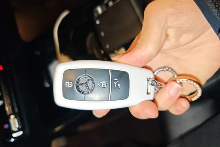 Used Mercedes-Benz B-Class 2020 B 200 Sport Edition Vehicle Key