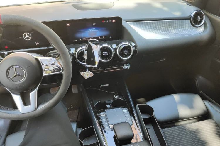 Used Mercedes-Benz B-Class 2021 B 200 Sport Edition Audio And AC Panel