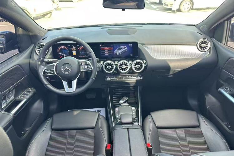 Used Mercedes-Benz B-Class 2021 B 200 Sport Edition Center Console