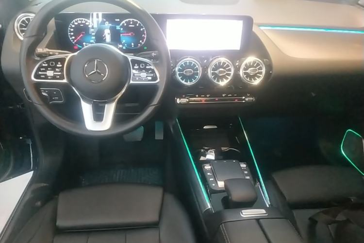 Used Mercedes-Benz B-Class 2021 B 200 Fashion Model Center Console