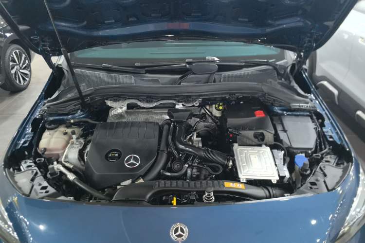 Used Mercedes-Benz B-Class 2021 B 200 Sport Edition Engine Bay