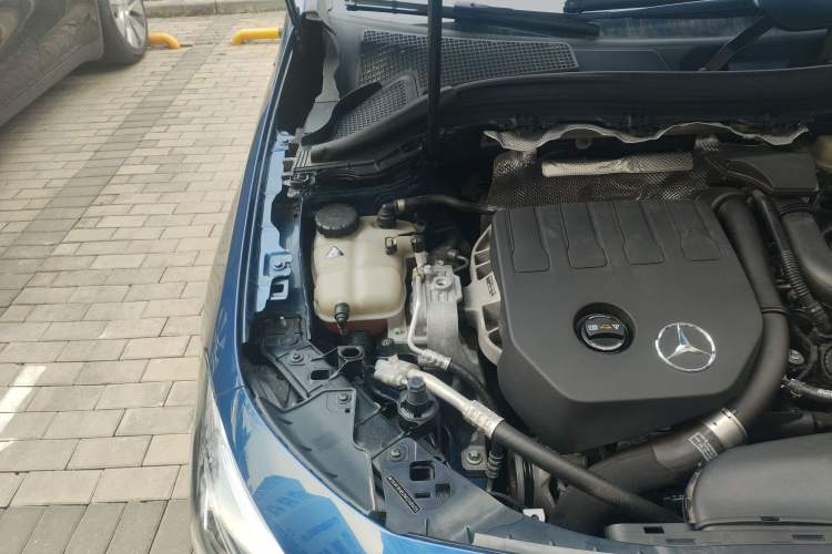 Used Mercedes-Benz B-Class 2021 B 200 Sport Edition Engine Bay Right