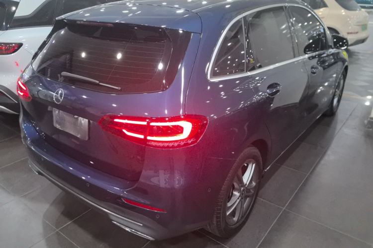 Used Mercedes-Benz B-Class 2021 B 200 Sport Edition Exterior 5