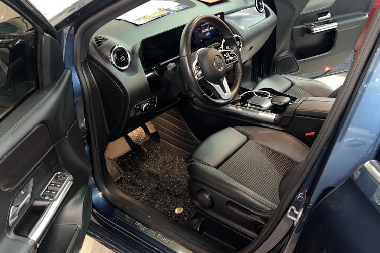Used Mercedes-Benz B-Class 2021 B 200 Sport Edition Interior 3